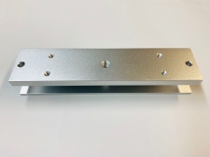 UBK-300V Asennuslevy vastaraudalle ja asennuskulmille 8- 15mm lasioveen Ner 3000 sarjaan