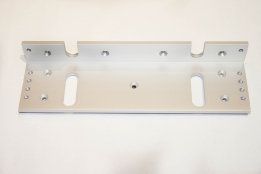 L-asennuskulma Ner 5000LR magneetille (L-500)